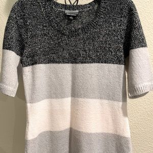 EUC- Allison Brittney light sweater dress, size M. Black, gray and cream color.